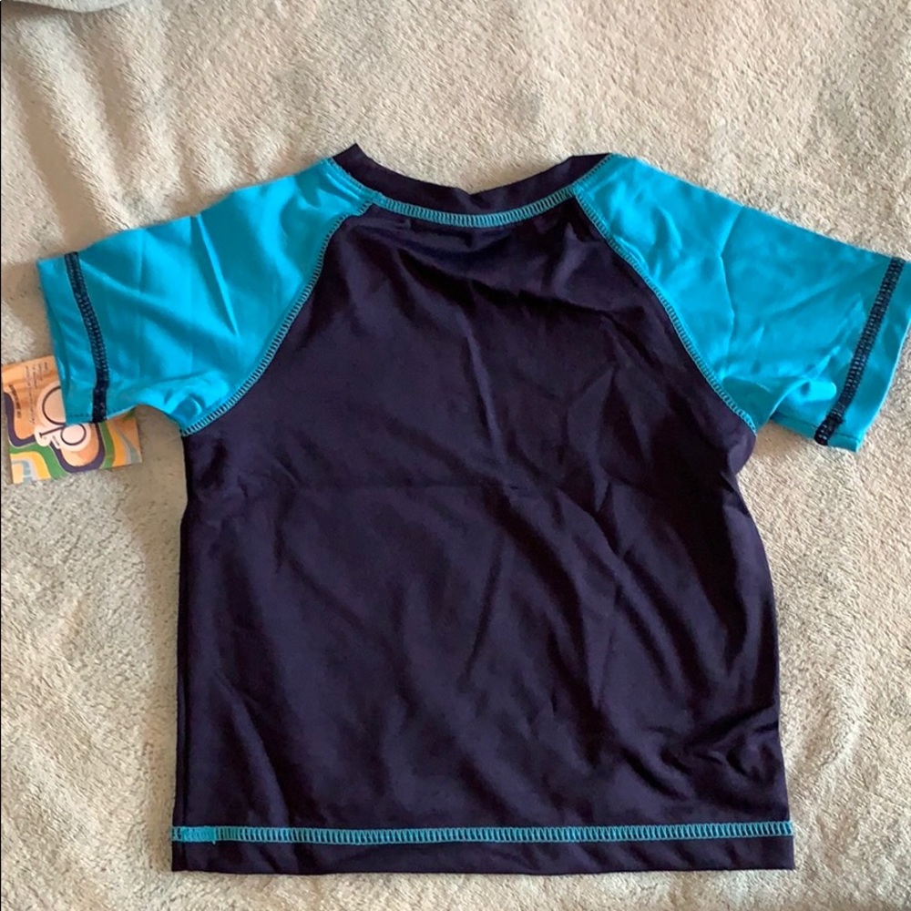 🎉 OP Navy Blue Rash Guard, size 12m - Picture 3 of 4